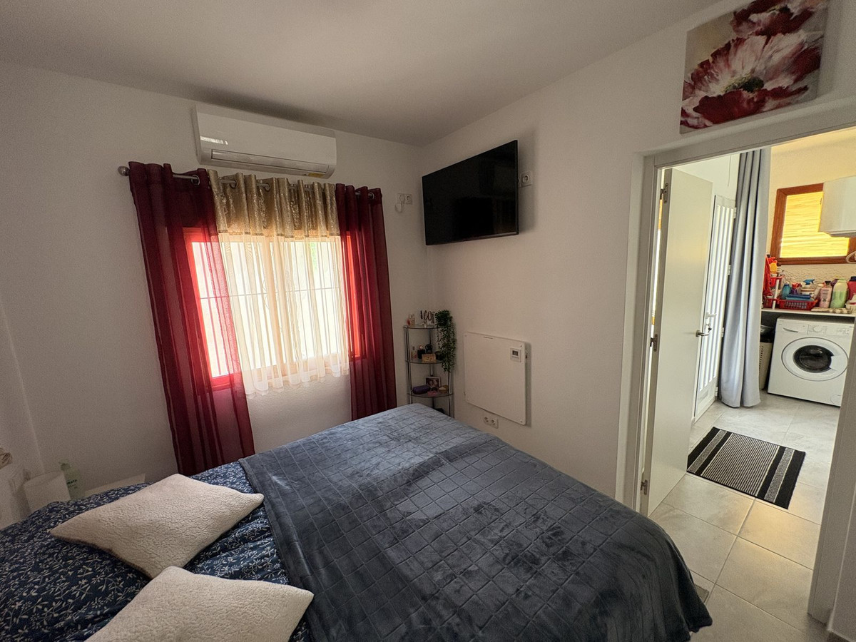Se vende Villa - Chalet de 3 dormitorios en Costa Blanca, Alicante, España