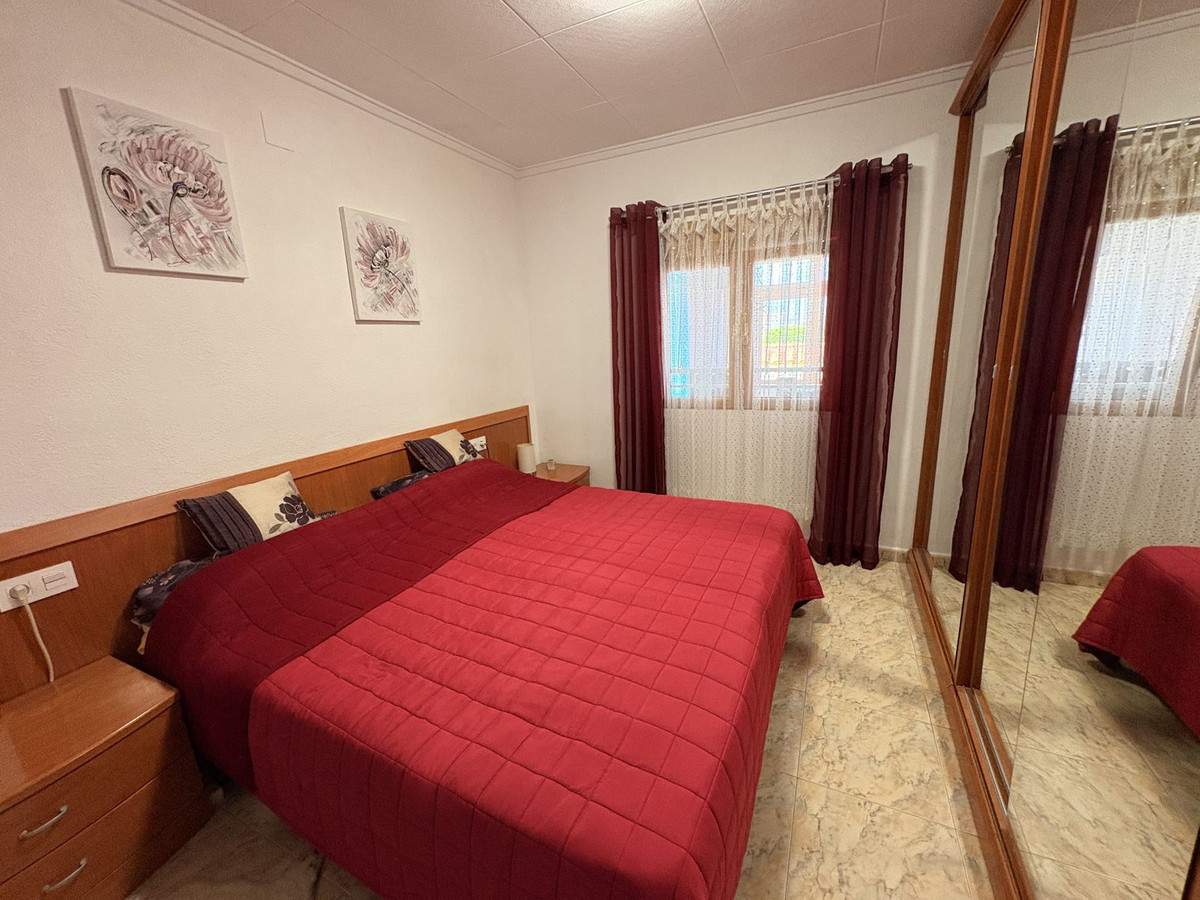 Se vende Villa - Chalet de 3 dormitorios en Costa Blanca, Alicante, España