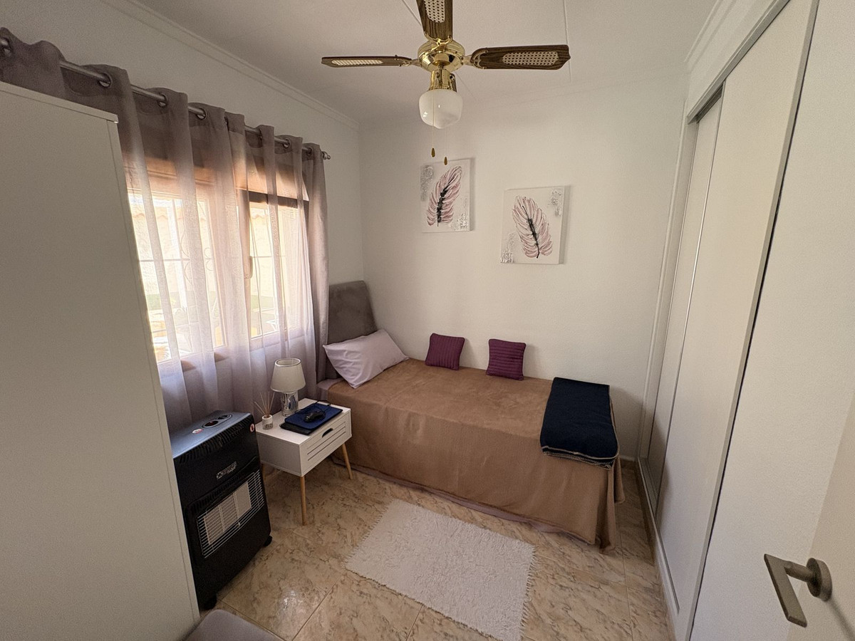 Se vende Villa - Chalet de 3 dormitorios en Costa Blanca, Alicante, España
