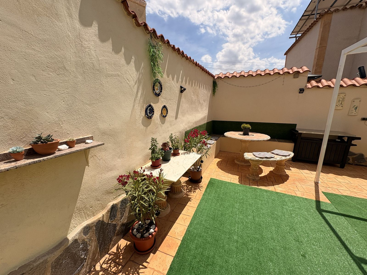 Se vende Villa - Chalet de 3 dormitorios en Costa Blanca, Alicante, España