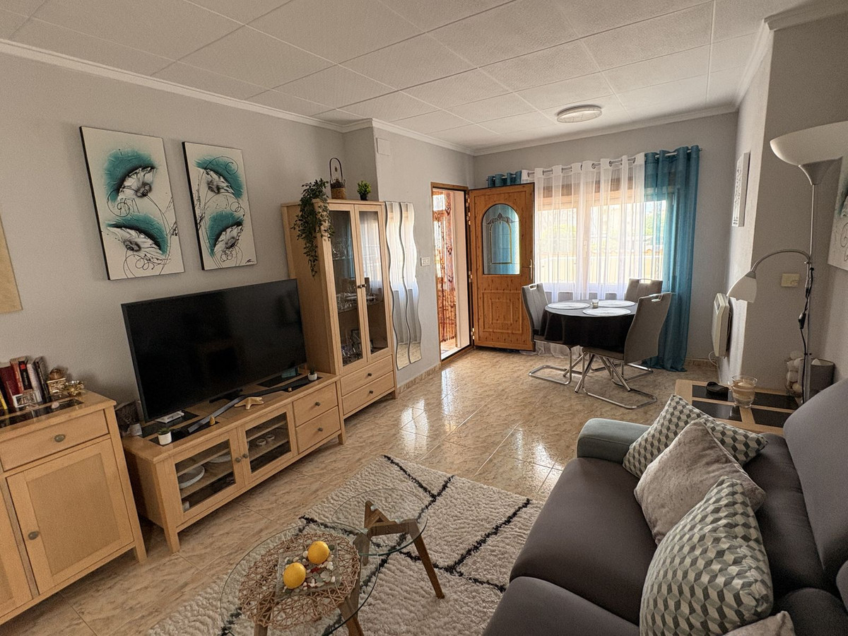 Se vende Villa - Chalet de 3 dormitorios en Costa Blanca, Alicante, España