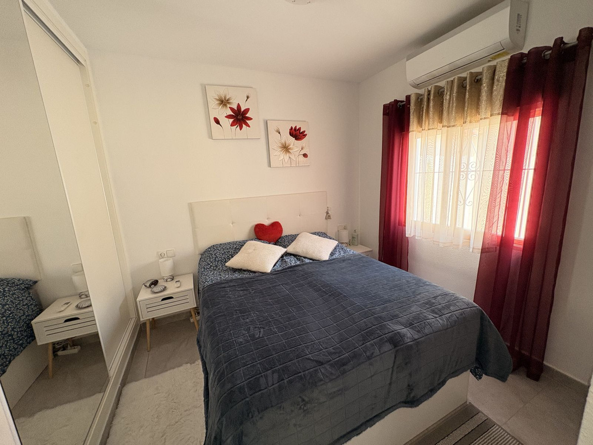 Se vende Villa - Chalet de 3 dormitorios en Costa Blanca, Alicante, España