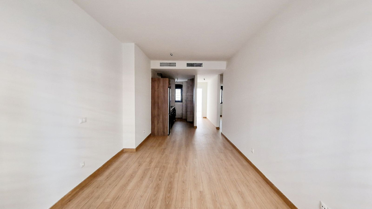 2 Bed Apartment for sale in Fuengirola Costa Del Sol, Málaga, Spain