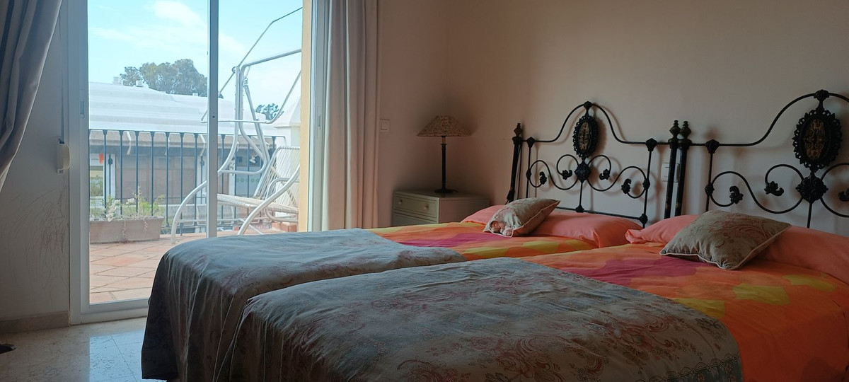 3 Bed Apartment for sale in Guadalmina Alta Costa Del Sol, Málaga, Spain
