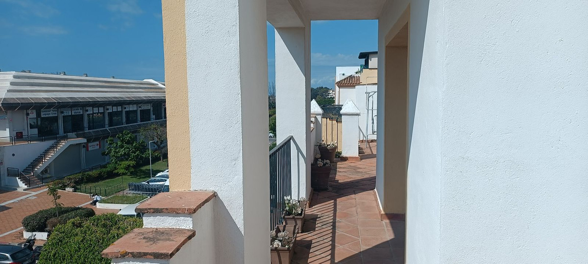 3 Bed Apartment for sale in Guadalmina Alta Costa Del Sol, Málaga, Spain