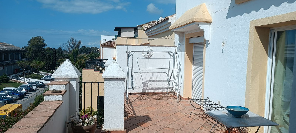 3 Bed Apartment for sale in Guadalmina Alta Costa Del Sol, Málaga, Spain