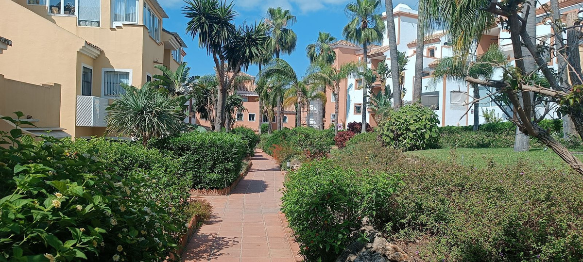 3 Bed Apartment for sale in Guadalmina Alta Costa Del Sol, Málaga, Spain