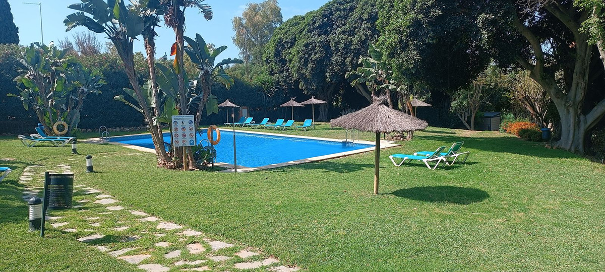 3 Bed Apartment for sale in Guadalmina Alta Costa Del Sol, Málaga, Spain