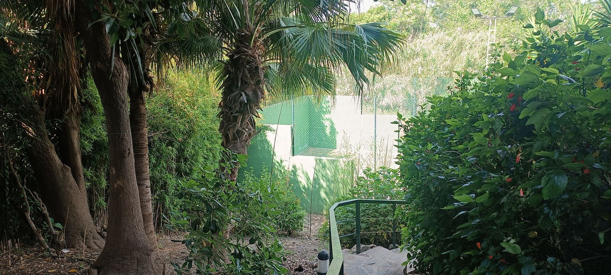 3 Bed Apartment for sale in Guadalmina Alta Costa Del Sol, Málaga, Spain