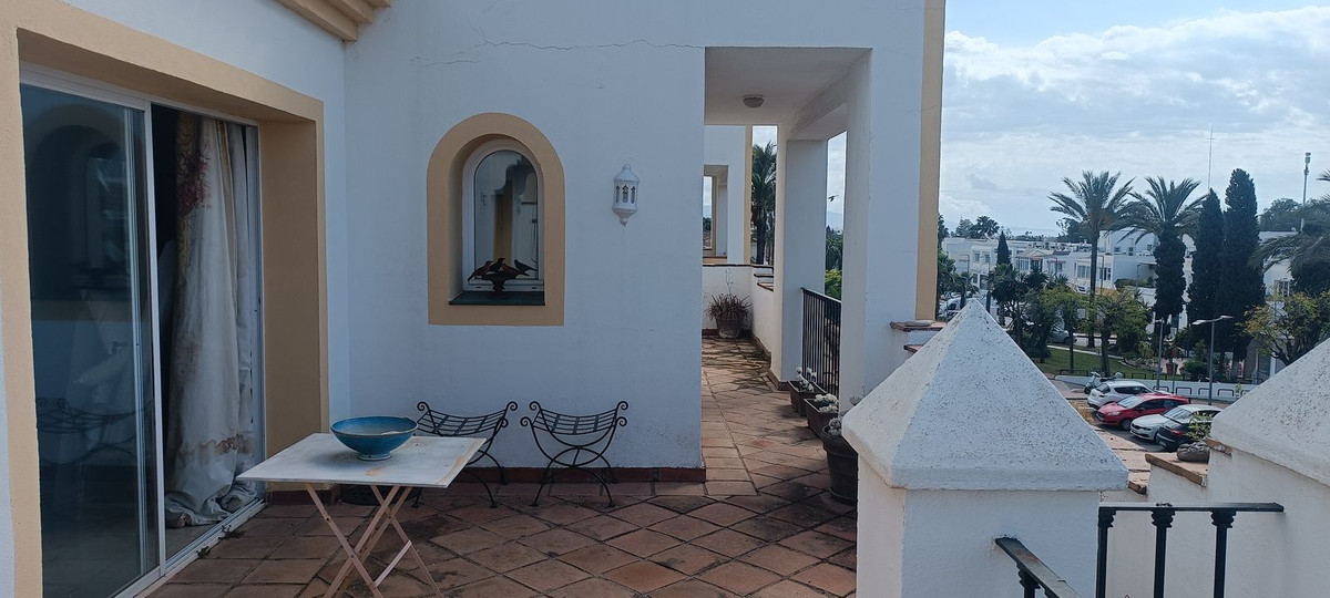 3 Bed Apartment for sale in Guadalmina Alta Costa Del Sol, Málaga, Spain