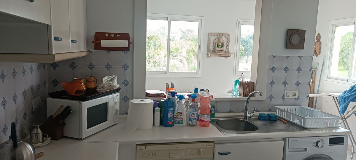 3 Bed Apartment for sale in Guadalmina Alta Costa Del Sol, Málaga, Spain