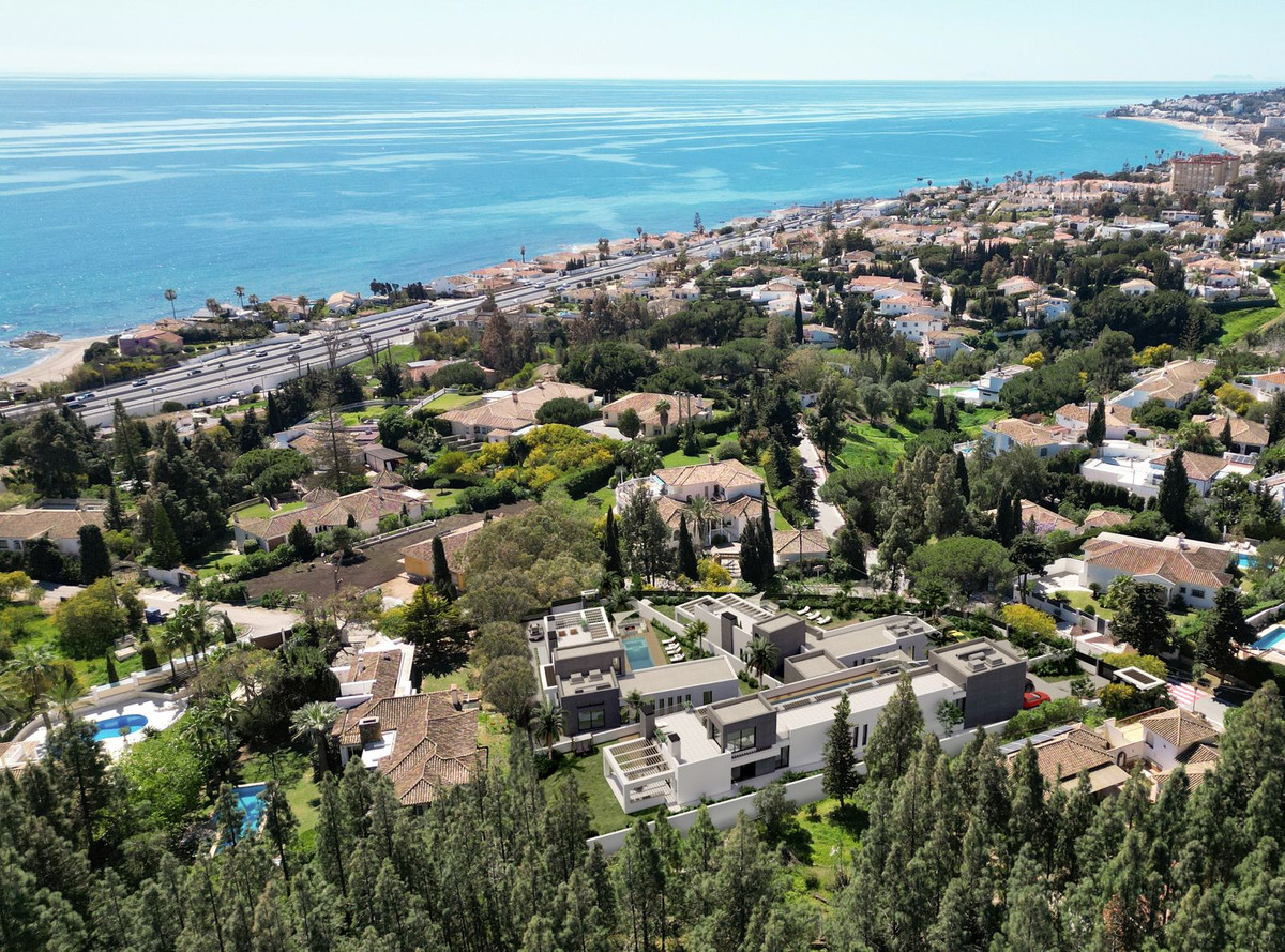 5 Bed Townhouse for sale in Mijas Costa Del Sol, Málaga, Spain