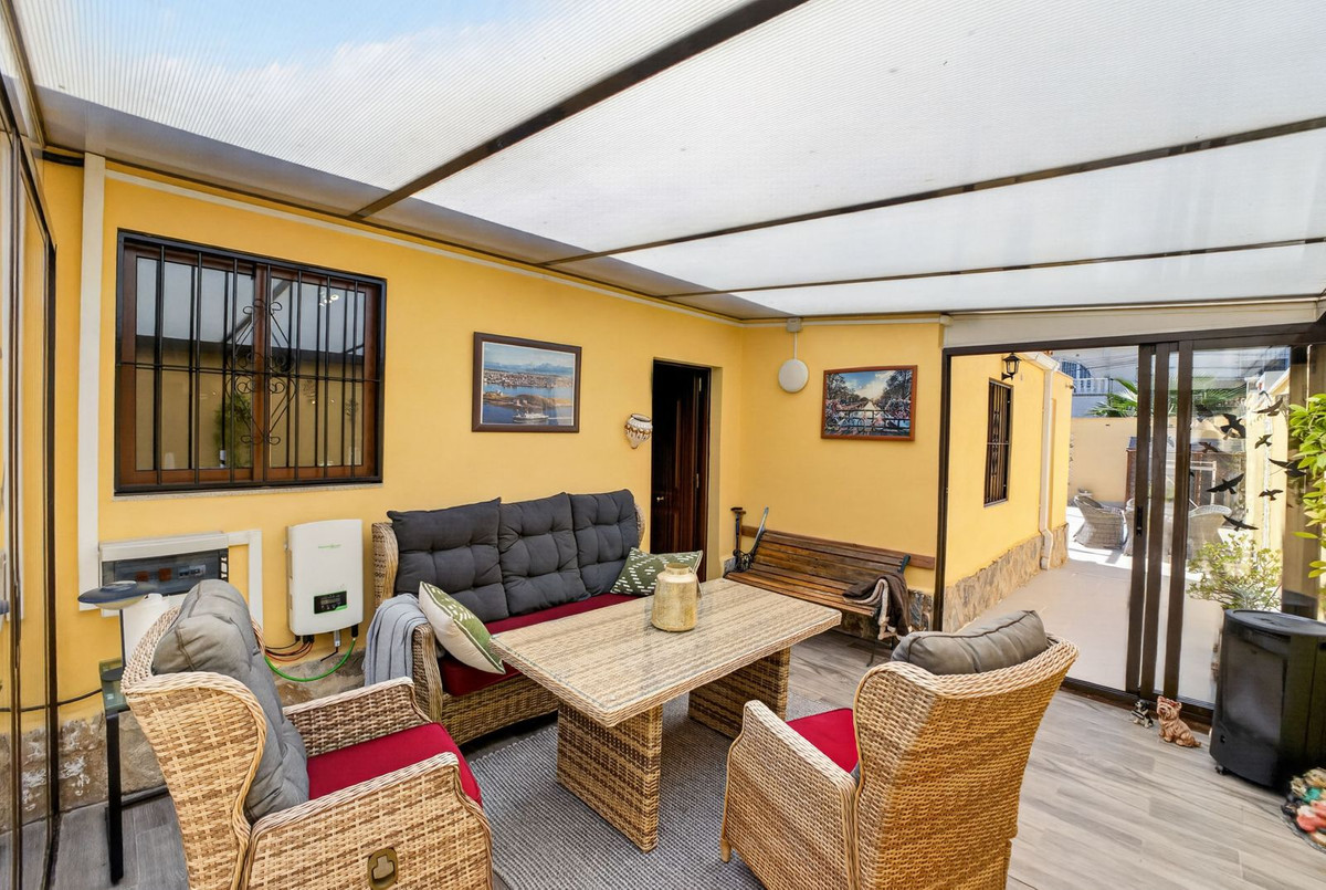 Se vende Pareada de 3 dormitorios en Costa Blanca, Alicante, España