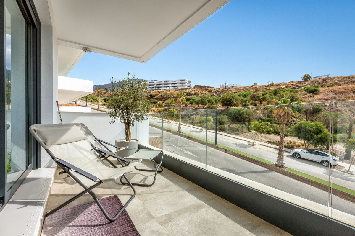Se vende Apartamento Planta Media de 2 dormitorios en Costa Del Sol, Málaga, España
