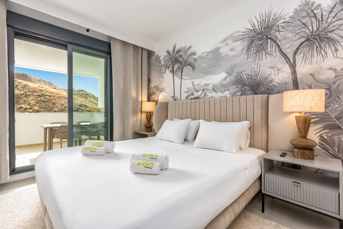 Se vende Apartamento Planta Media de 2 dormitorios en Costa Del Sol, Málaga, España