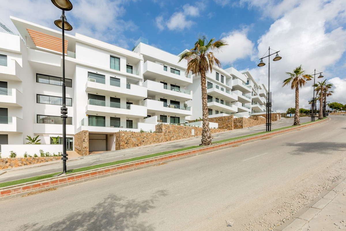 Se vende Apartamento Planta Media de 2 dormitorios en Costa Del Sol, Málaga, España