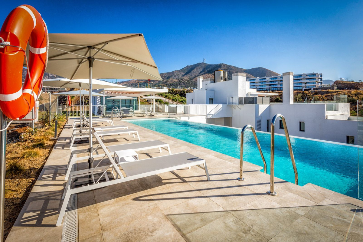 Se vende Apartamento Planta Media de 2 dormitorios en Costa Del Sol, Málaga, España