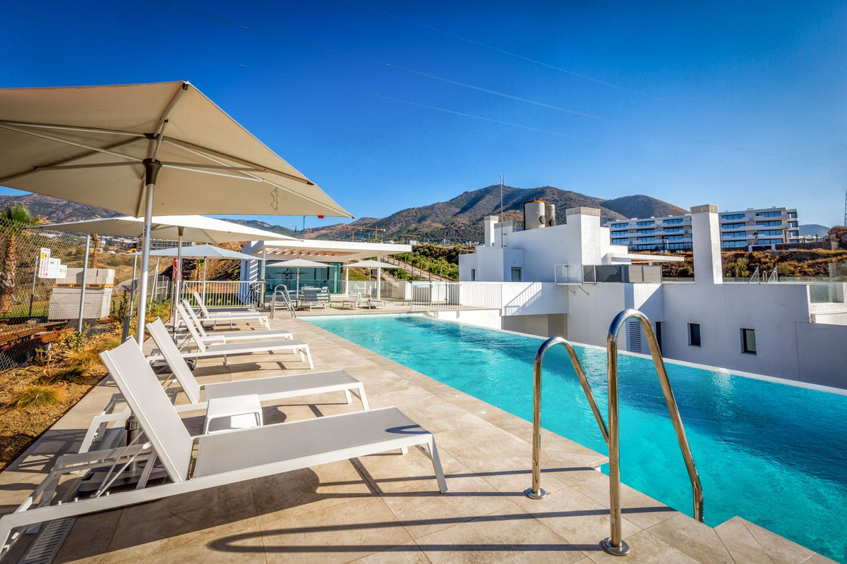 Se vende Apartamento Planta Media de 2 dormitorios en Costa Del Sol, Málaga, España