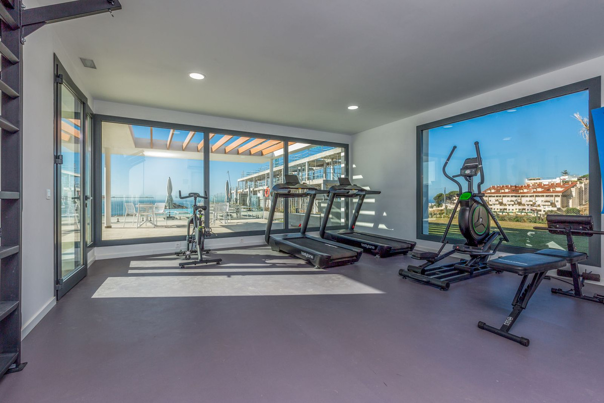 Se vende Apartamento Planta Media de 2 dormitorios en Costa Del Sol, Málaga, España