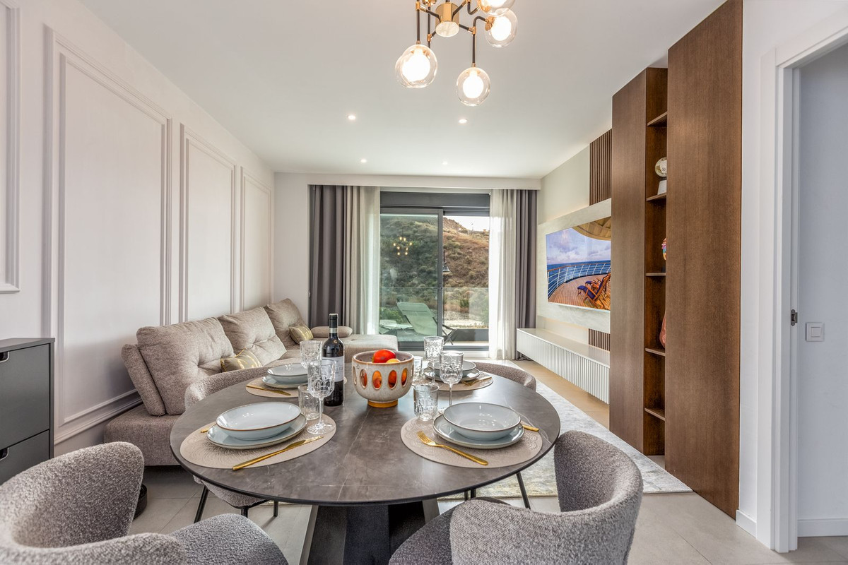 Se vende Apartamento Planta Media de 2 dormitorios en Costa Del Sol, Málaga, España