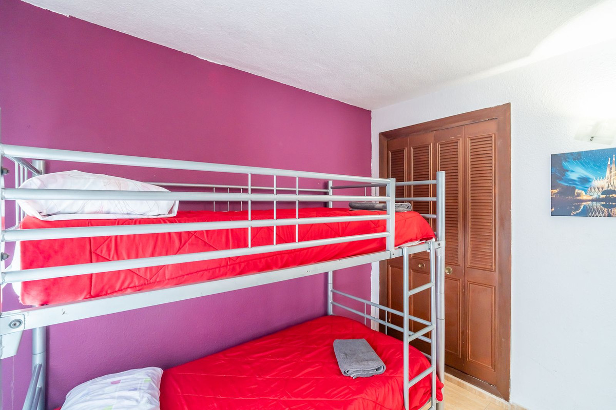 2 Bed Apartment for sale in Fuengirola Costa Del Sol, Málaga, Spain
