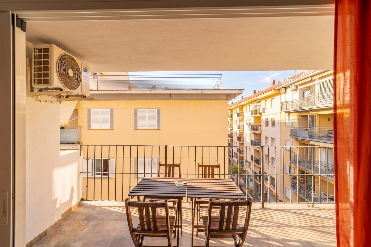 2 Bed Apartment for sale in Fuengirola Costa Del Sol, Málaga, Spain