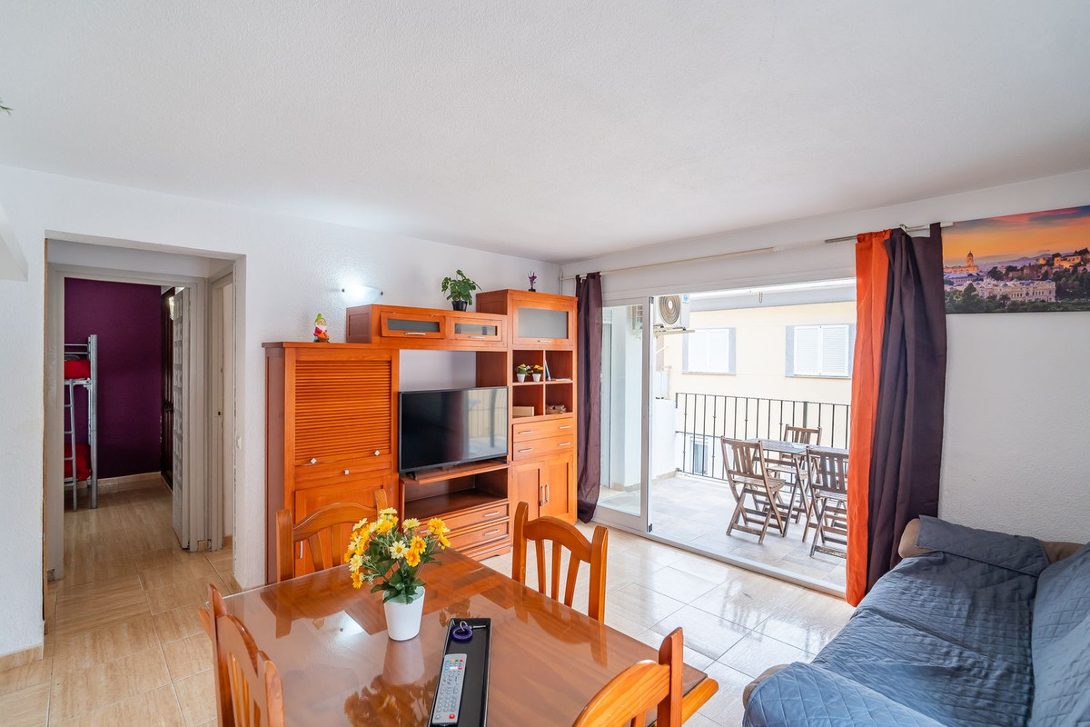 2 Bed Apartment for sale in Fuengirola Costa Del Sol, Málaga, Spain