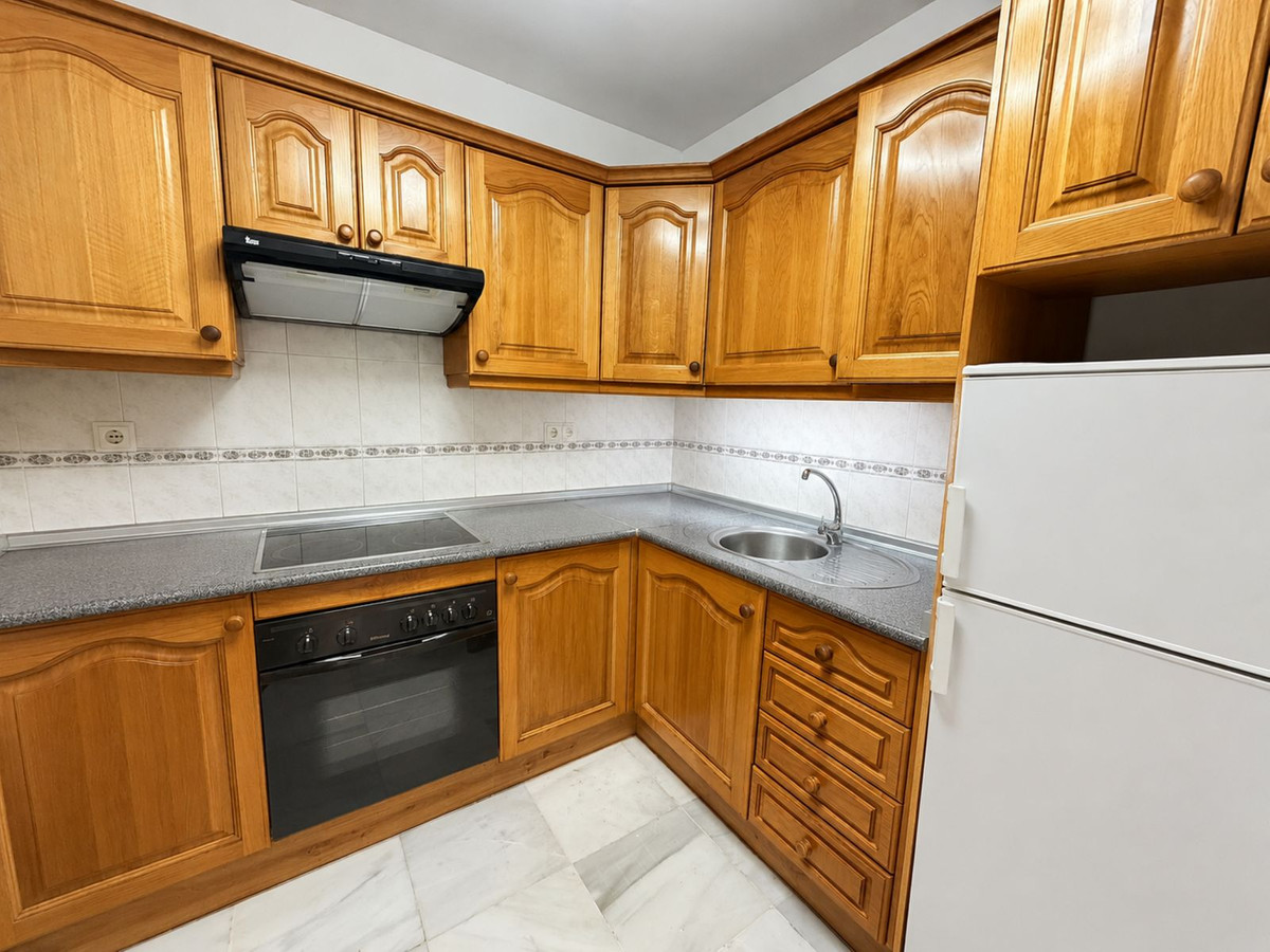 Se vende Apartamento Planta Media de 2 dormitorios en Costa Del Sol, Málaga, España