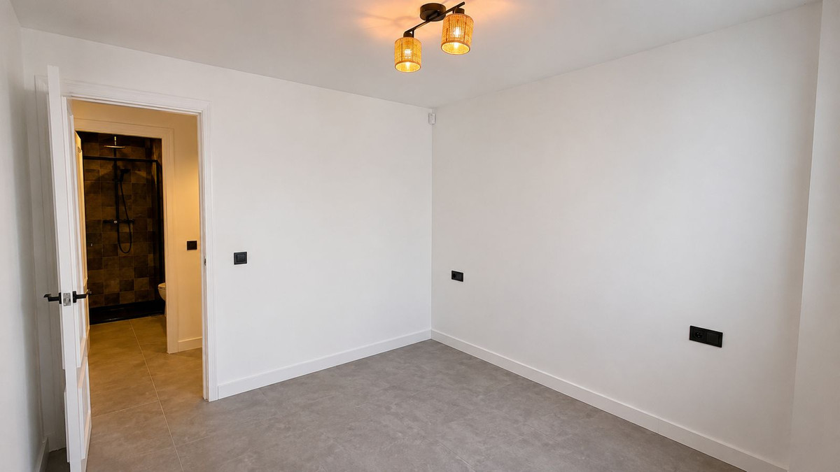 2 Bed Apartment for sale in Atalaya Costa Del Sol, Málaga, Spain