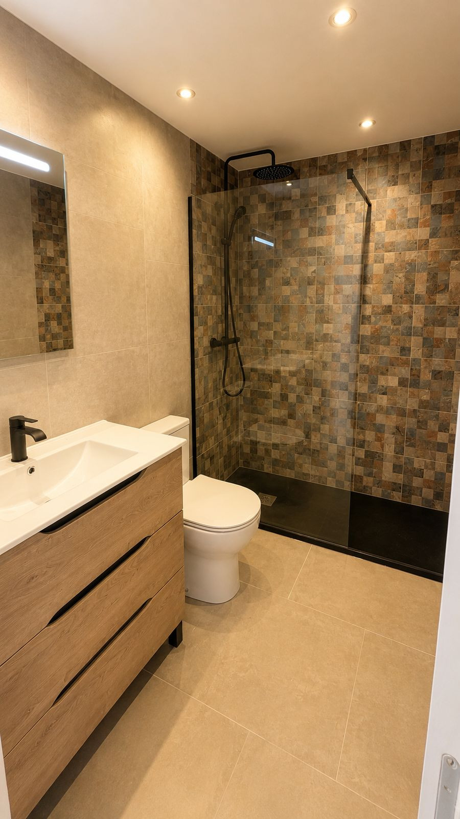 2 Bed Apartment for sale in Atalaya Costa Del Sol, Málaga, Spain