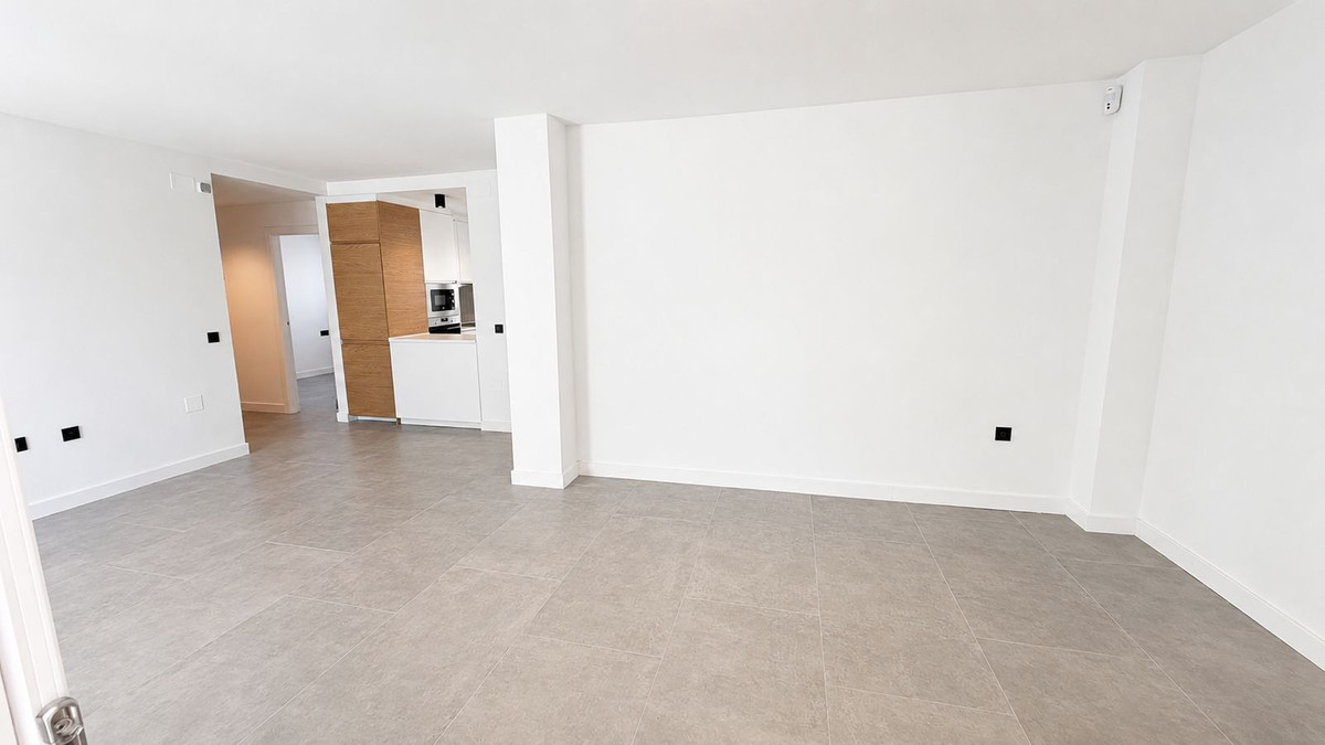 2 Bed Apartment for sale in Atalaya Costa Del Sol, Málaga, Spain