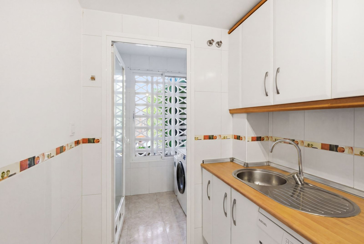 2 Bed Apartment for sale in Playa Flamenca Costa Blanca, Alicante, Spain