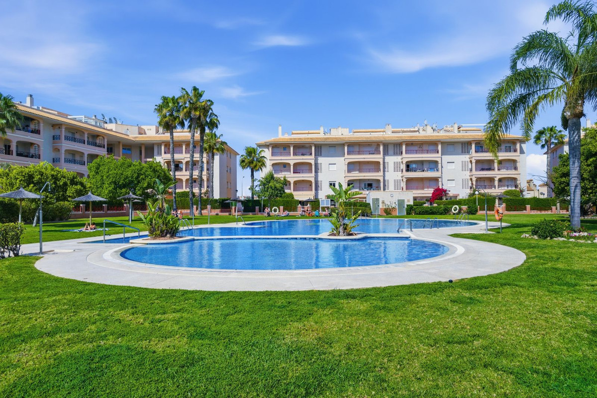 2 Bed Apartment for sale in Playa Flamenca Costa Blanca, Alicante, Spain
