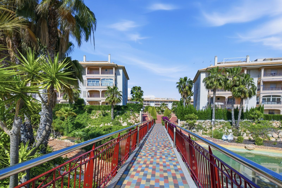2 Bed Apartment for sale in Playa Flamenca Costa Blanca, Alicante, Spain