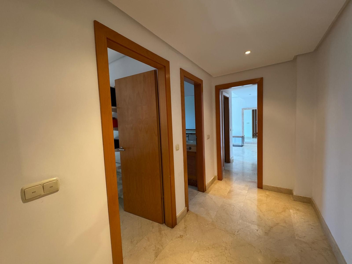 2 Bed Apartment for sale in Puerto Banús Costa Del Sol, Málaga, Spain