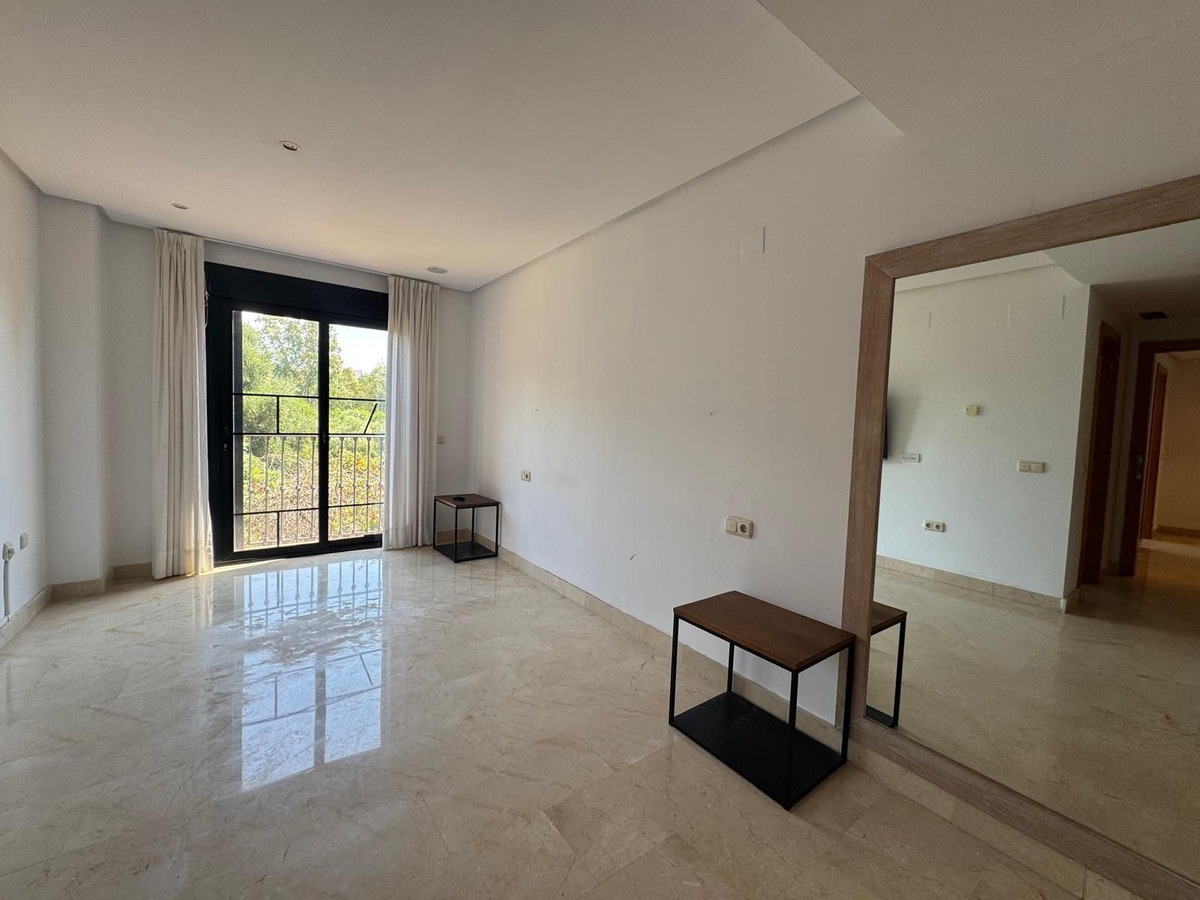 2 Bed Apartment for sale in Puerto Banús Costa Del Sol, Málaga, Spain