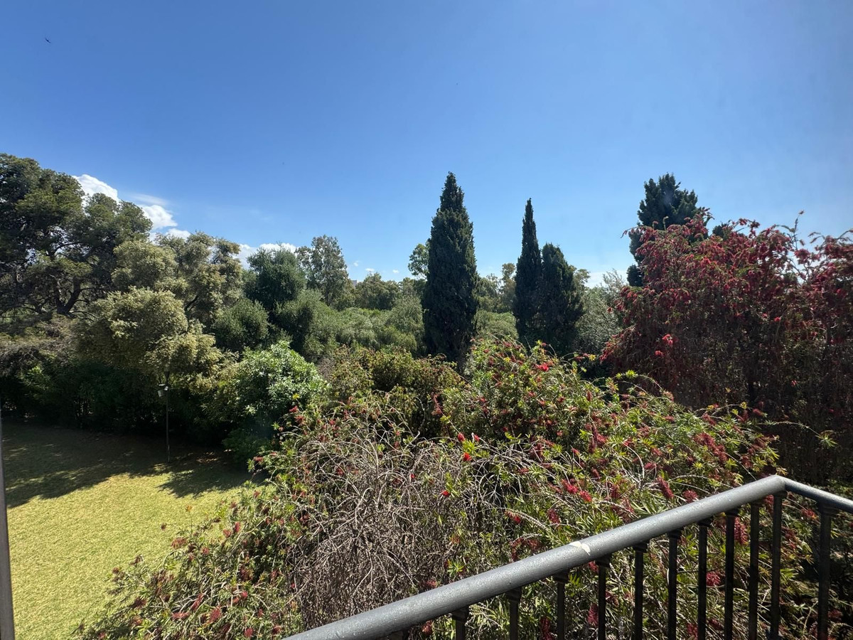 2 Bed Apartment for sale in Puerto Banús Costa Del Sol, Málaga, Spain