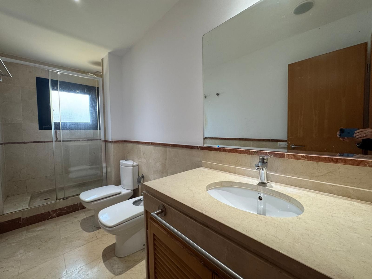 2 Bed Apartment for sale in Puerto Banús Costa Del Sol, Málaga, Spain