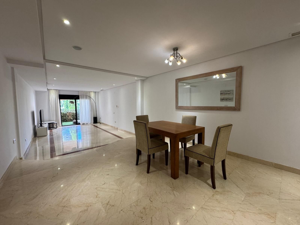 2 Bed Apartment for sale in Puerto Banús Costa Del Sol, Málaga, Spain