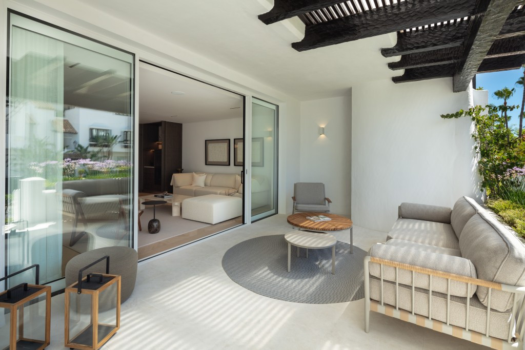 3 Bed Apartment for sale in Marbella Costa Del Sol, Málaga, Spain