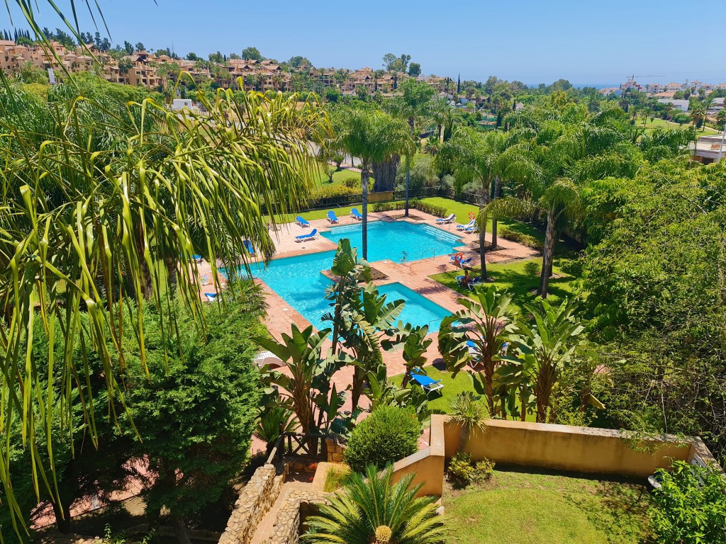 Se vende Apartamento Planta Media de 2 dormitorios en Costa Del Sol, Málaga, España
