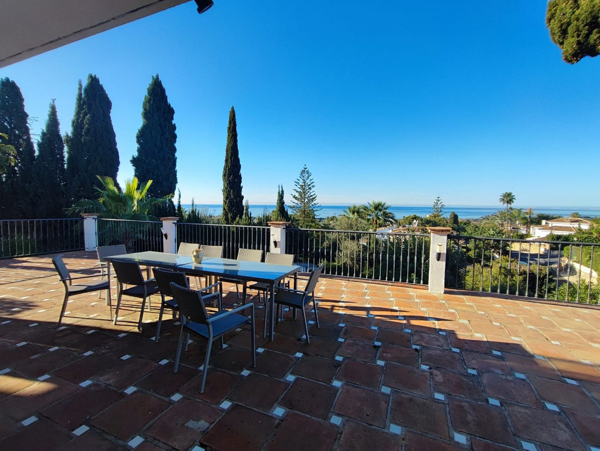 10 Bed Townhouse for sale in El Rosario Costa Del Sol, Málaga, Spain