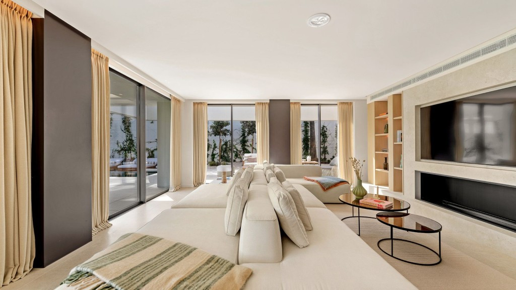 Se vende Villa - Chalet de 4 dormitorios en Costa Del Sol, Málaga, España