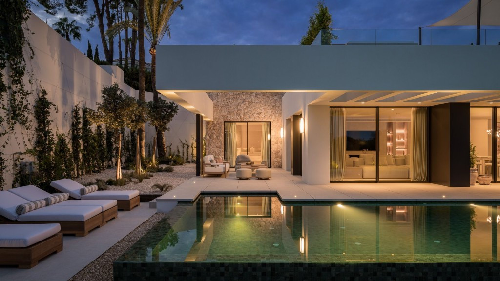 Se vende Villa - Chalet de 4 dormitorios en Costa Del Sol, Málaga, España