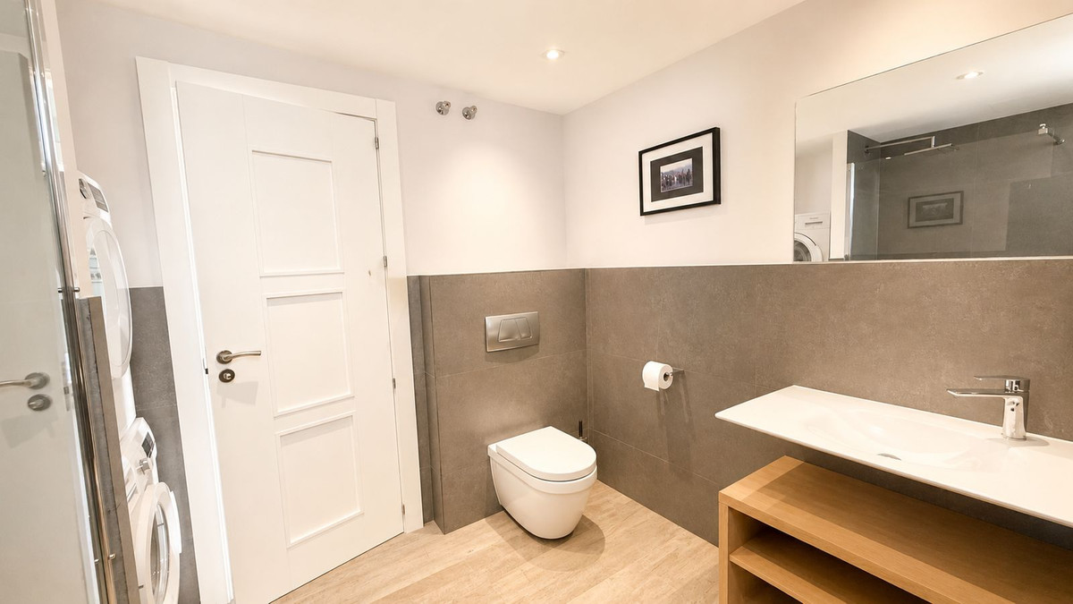 3 Bed Apartment for sale in Altos De Los Monteros Costa Del Sol, Málaga, Spain