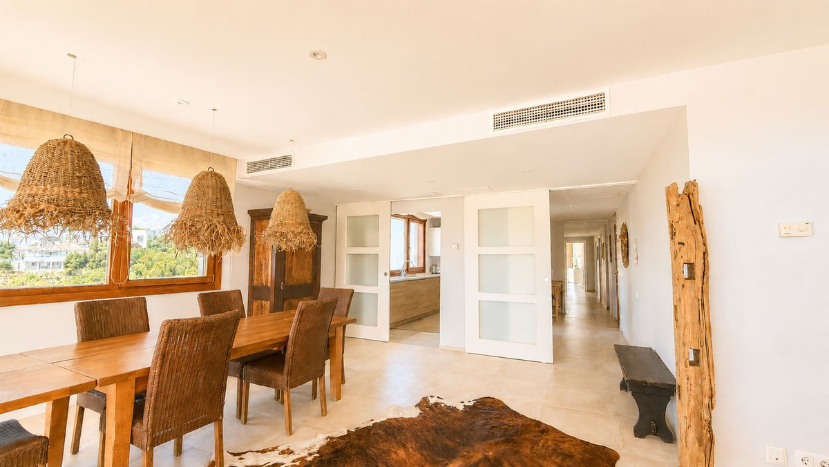 3 Bed Apartment for sale in Altos De Los Monteros Costa Del Sol, Málaga, Spain
