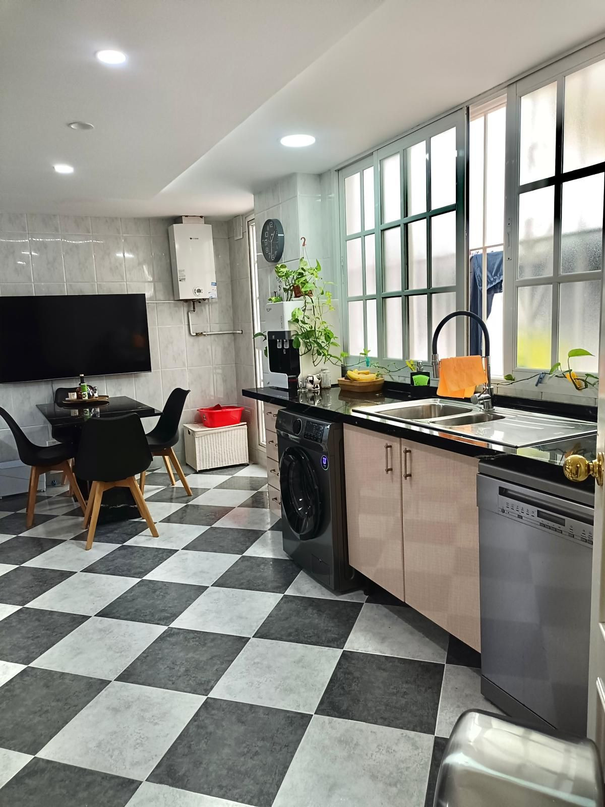 Se vende Apartamento Planta Media de 3 dormitorios en Costa Del Sol, Málaga, España