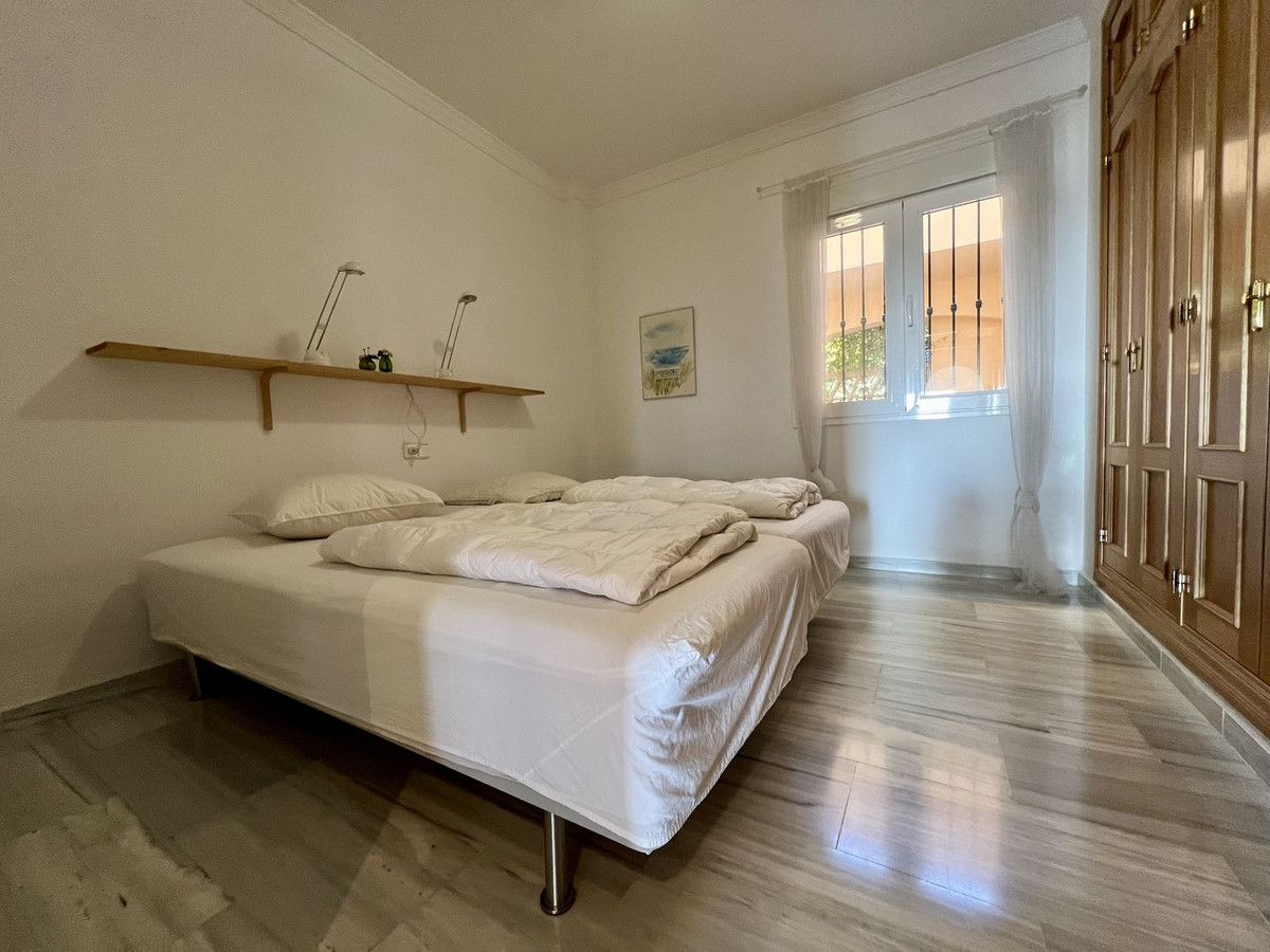 Se vende Apartamento Planta Baja de 2 dormitorios en Costa Del Sol, Málaga, España