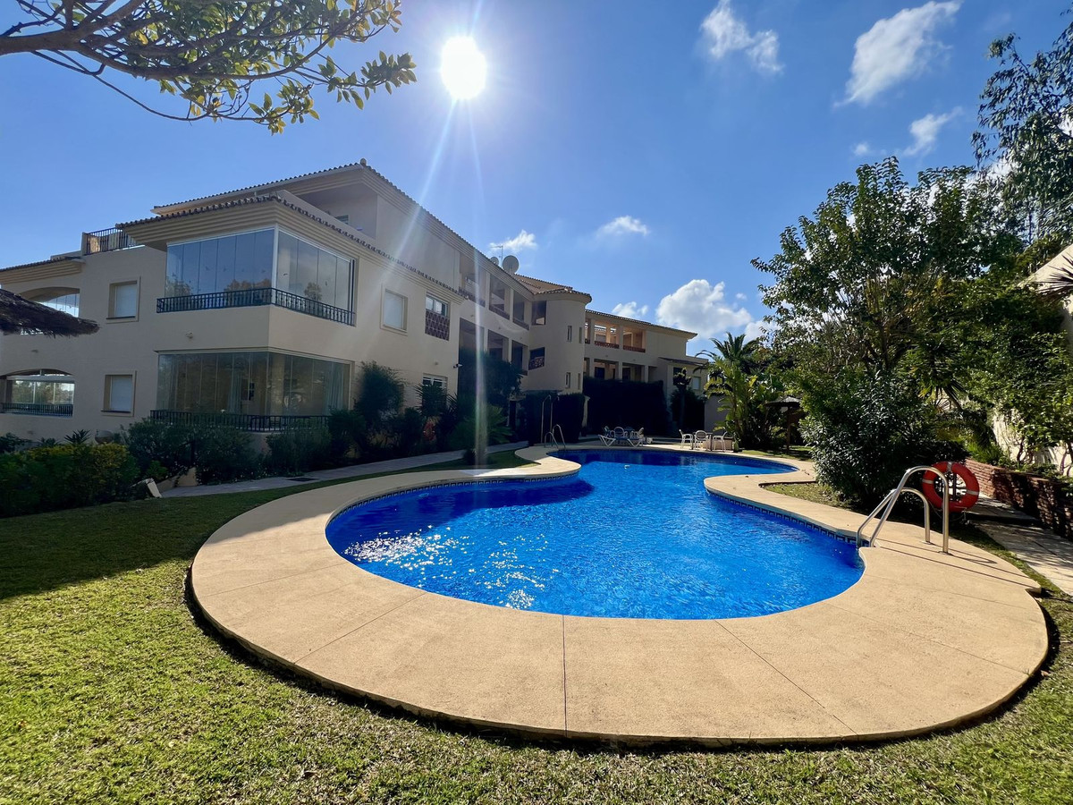 Se vende Apartamento Planta Baja de 2 dormitorios en Costa Del Sol, Málaga, España
