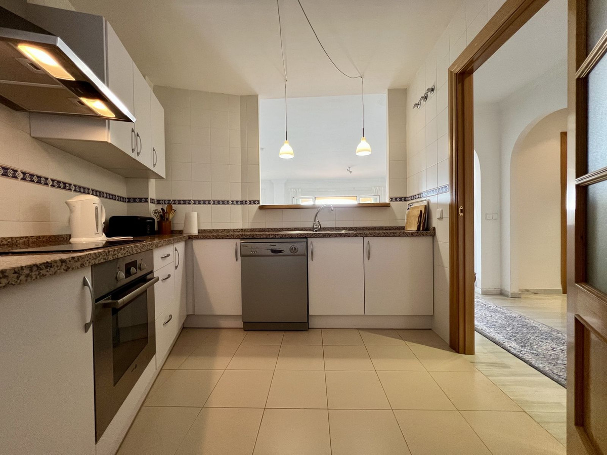 Se vende Apartamento Planta Baja de 2 dormitorios en Costa Del Sol, Málaga, España